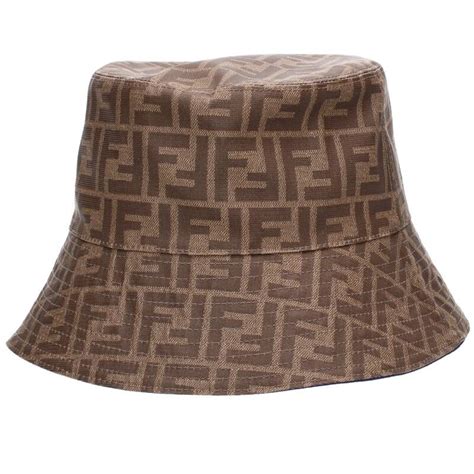 バケットハット fendi